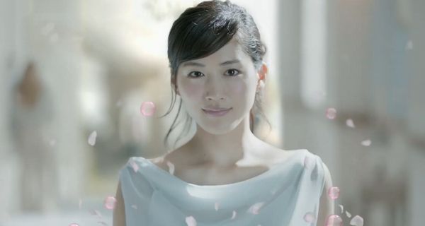 P G レノアハピネス 香水のように香る素敵な女篇 綾瀬はるか Tvcm Cmソング Max